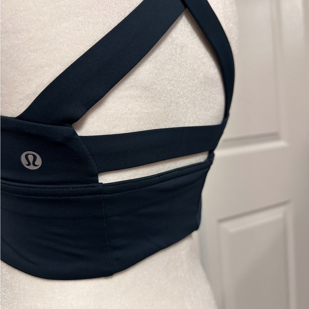 Lululemon Sweat your Heart Out Bra in Submarine color, A/B Cup, Size 6 - Picture 10 of 11